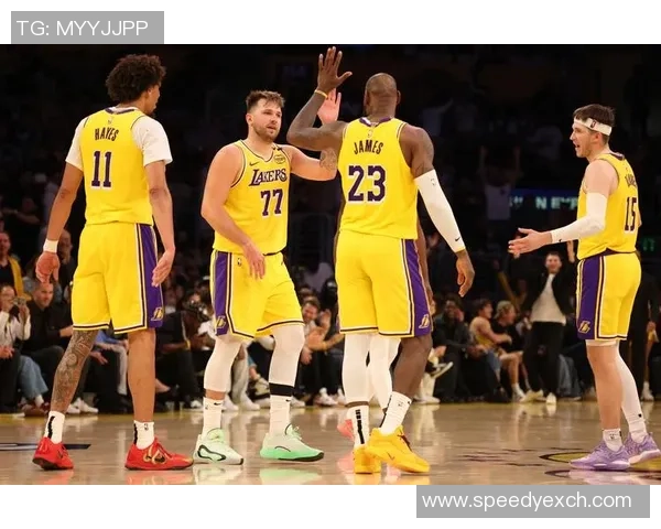 火箭队与马刺队精彩对决直播全程回顾与分析